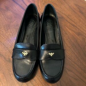 Tory Burch Classic Black Leather Loafers 7M